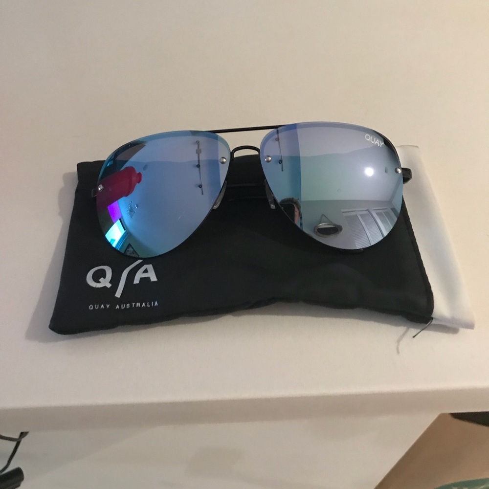 Brand new never worn Quay sunglasses